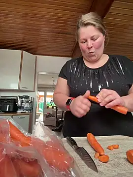BootyLola online show from June 2, 2026, 10:59 am