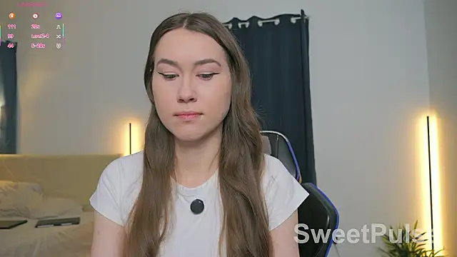 Snapshot of SweetPulse chatting on March 1, 2026, 5:02 pm SweetPulse online show from March 1, 2026, 5:02 pm