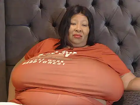 nancy111 online show from February 6, 2026, 2:40 am