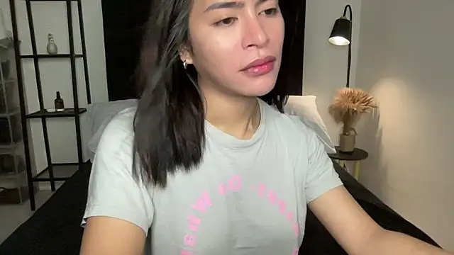 Snapshot of your_bianca69 chatting on April 3, 2026, 12:17 am your bianca69 online show from April 3, 2026, 12:17 am