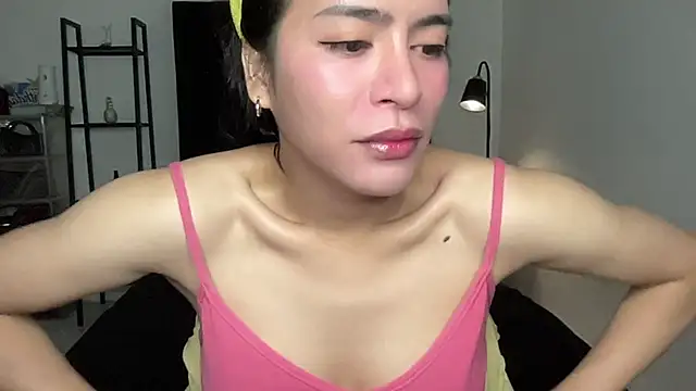 Snapshot of your_bianca69 chatting on March 30, 2026, 12:01 am your bianca69 online show from March 30, 2026, 12:01 am