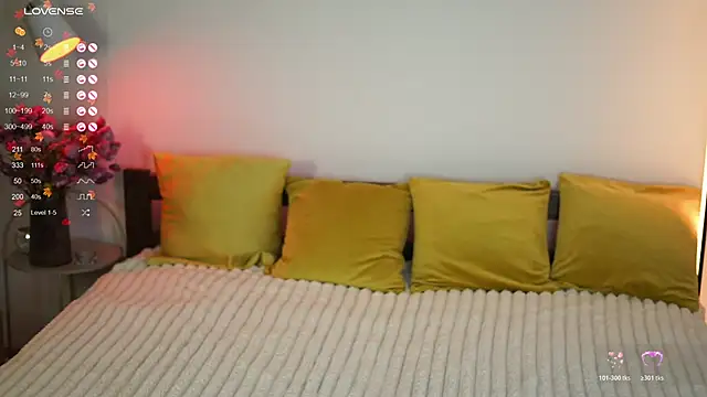 LitleSun online show from November 17, 2025, 5:11 am