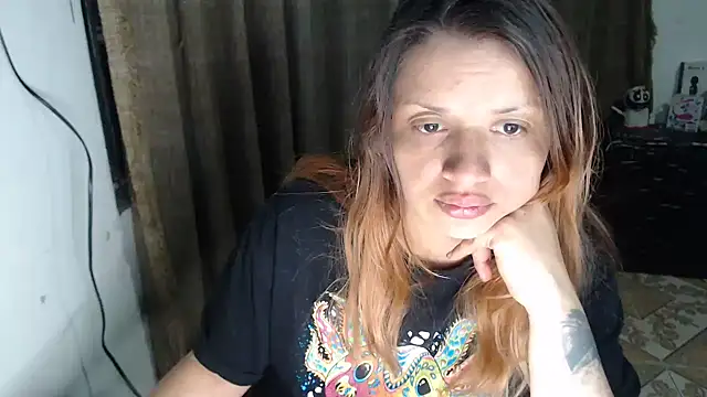 Snapshot of kattydirtylol chatting on October 7, 2025, 12:44 am kattydirtylol online show from October 7, 2025, 12:44 am