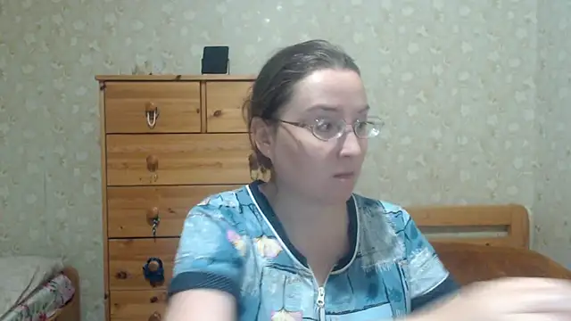 Smart Rose online show from December 22, 2025, 4:40 pm