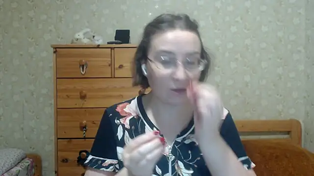 Smart Rose online show from March 10, 2026, 8:24 pm