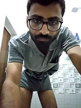 krishna8035 online show from November 23, 2025, 10:58 am