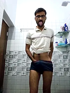 krishna8035 online show from December 5, 2025, 1:53 pm