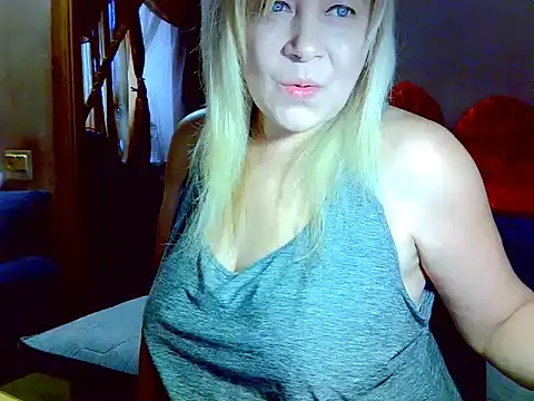 Snapshot of AgoniA7 chatting on February 13, 2026, 1:44 pm AgoniA7 online show from February 13, 2026, 1:44 pm