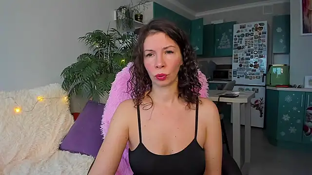 ChristinaGlory online show from January 11, 2026, 8:21 am