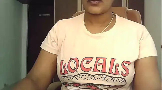 Snapshot of Spandana_Sweety chatting on March 1, 2025, 6:24 am Spandana Sweety online show from March 1, 2025, 6:24 am