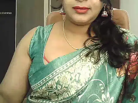 Snapshot of Spandana_Sweety chatting on October 19, 2025, 6:05 am Spandana Sweety online show from October 19, 2025, 6:05 am