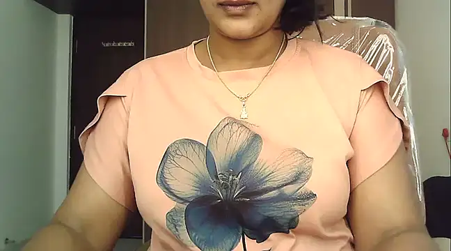 Snapshot of Spandana_Sweety chatting on February 9, 2025, 6:54 am Spandana Sweety online show from February 9, 2025, 6:54 am