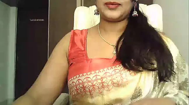 Snapshot of Spandana_Sweety chatting on January 8, 2025, 9:53 am Spandana Sweety online show from January 8, 2025, 9:53 am