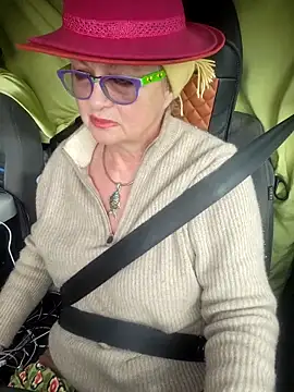 MucMilf59 online show from March 27, 2026, 8:59 am