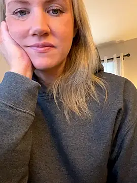 Snapshot of Kay_Cakes chatting on March 3, 2026, 2:24 pm Kay Cakes online show from March 3, 2026, 2:24 pm