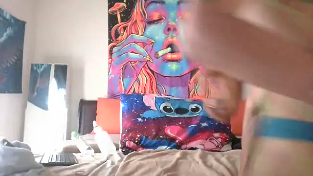 Snapshot of EnticingAaliyah chatting on February 19, 2026, 4:26 pm EnticingAaliyah online show from February 19, 2026, 4:26 pm