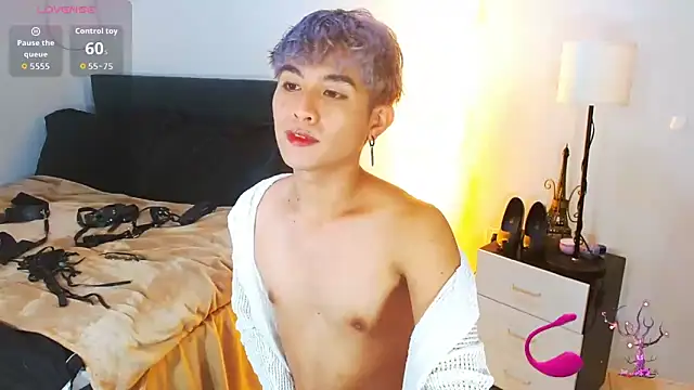 WildestTwink online show from April 14, 2026, 3:28 pm