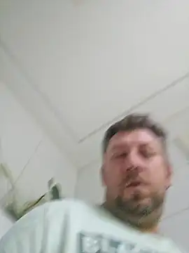 ktmtom247 online show from December 5, 2025, 4:22 am