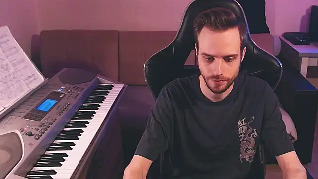 Sweetparker online show from November 30, 2025, 11:55 am