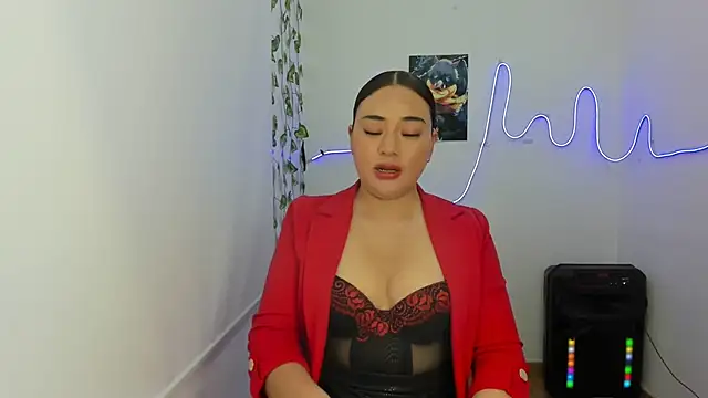 Snapshot of ReyleDoll chatting on September 12, 2025, 10:42 pm ReyleDoll online show from September 12, 2025, 10:42 pm