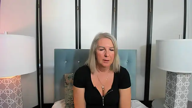 Snapshot of EricaTop chatting on February 2, 2025, 9:07 am EricaTop online show from February 2, 2025, 9:07 am