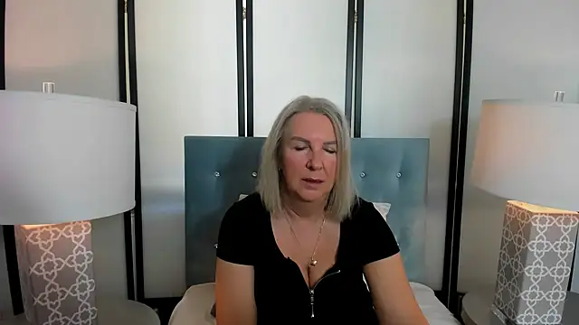 Snapshot of EricaTop chatting on January 19, 2025, 9:55 am EricaTop online show from January 19, 2025, 9:55 am