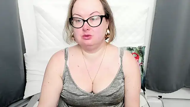 dirtyBonnie online show from March 3, 2026, 5:47 am