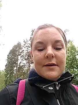 SwedishJennifer online show from May 19, 2026, 12:12 pm