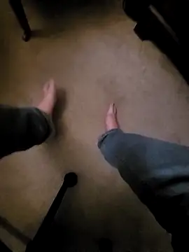 realeasy1 online show from February 26, 2026, 11:38 pm