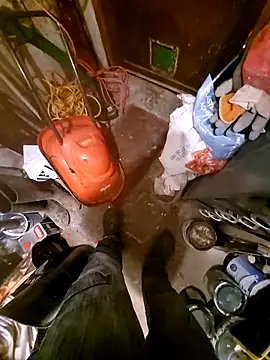 realeasy1 online show from October 9, 2025, 1:17 am