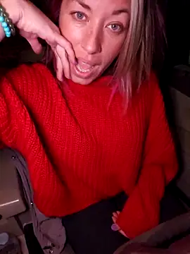 Snapshot of _NinaLuvSins_ chatting on February 24, 2025, 12:09 am  NinaLuvSins  online show from February 24, 2025, 12:09 am