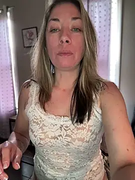 Snapshot of _NinaLuvSins_ chatting on March 8, 2026, 5:05 pm NinaLuvSins online show from March 8, 2026, 5:05 pm