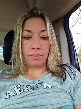 Snapshot of _NinaLuvSins_ chatting on March 11, 2026, 2:55 pm NinaLuvSins online show from March 11, 2026, 2:55 pm