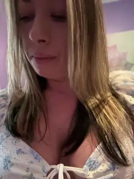 Snapshot of _NinaLuvSins_ chatting on April 24, 2026, 8:00 pm NinaLuvSins online show from April 24, 2026, 8:00 pm