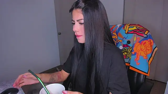 Lisegg  online show from September 12, 2025, 10:04 am