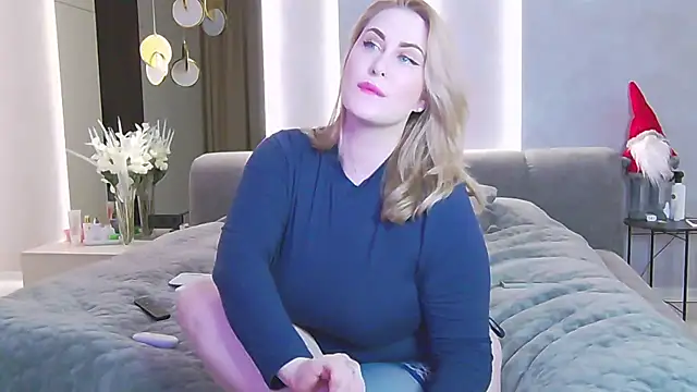 Snapshot of Sinful_Eyes chatting on December 6, 2024, 1:16 pm Sinful Eyes online show from December 6, 2024, 1:16 pm