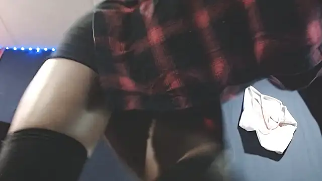 iBreakHeartz online show from September 19, 2025, 9:24 am