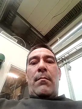 dick81 online show from February 6, 2026, 2:35 pm