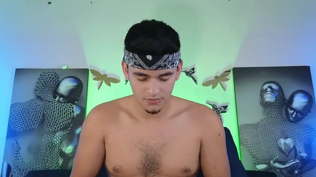 VikoHands online show from November 26, 2025, 10:21 pm