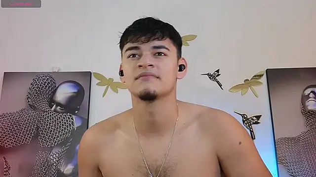 VikoHands online show from April 21, 2026, 9:21 pm