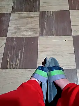 Snapshot of Yeka_Montes chatting on September 15, 2025, 12:22 am Yeka Montes online show from September 15, 2025, 12:22 am