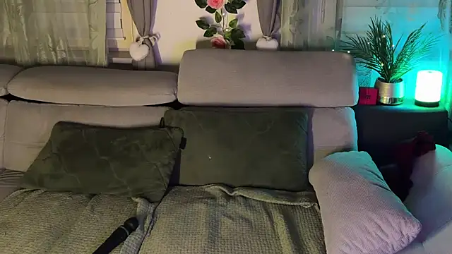 Snapshot of Monageil chatting on October 3, 2025, 12:25 am Monageil online show from October 3, 2025, 12:25 am