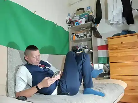 viraglaci18xh online show from October 21, 2025, 11:31 am