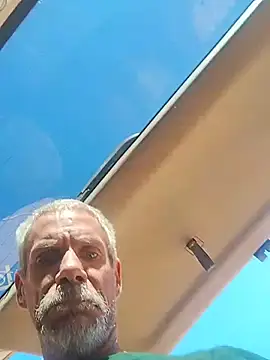 Biknight online show from November 16, 2025, 5:28 pm