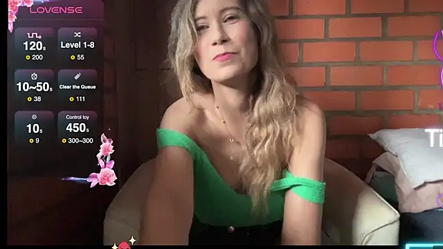 Leilacharlotte online show from March 14, 2025, 10:49 pm