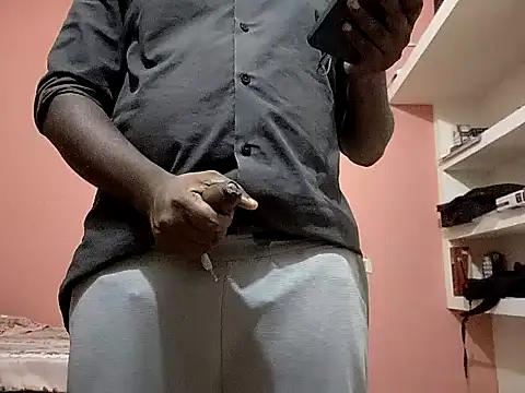 Snapshot of Aneesh007m chatting on November 20, 2025, 5:57 pm Aneesh007m online show from November 20, 2025, 5:57 pm