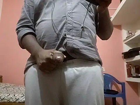 Snapshot of Aneesh007m chatting on February 5, 2026, 5:31 pm Aneesh007m online show from February 5, 2026, 5:31 pm