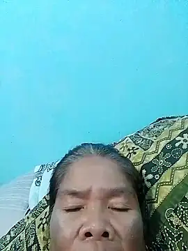 Snapshot of sexylizzy4u chatting on February 4, 2026, 7:47 am sexylizzy4u online show from February 4, 2026, 7:47 am