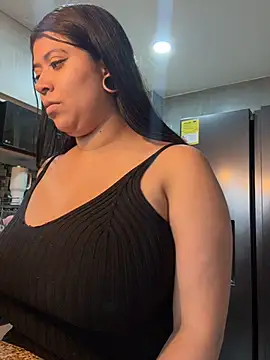 Snapshot of emilyjohanson chatting on March 18, 2025, 5:12 pm emilyjohanson online show from March 18, 2025, 5:12 pm