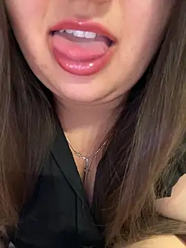 Snapshot of Jane_BBW chatting on February 18, 2026, 10:33 am Jane BBW online show from February 18, 2026, 10:33 am